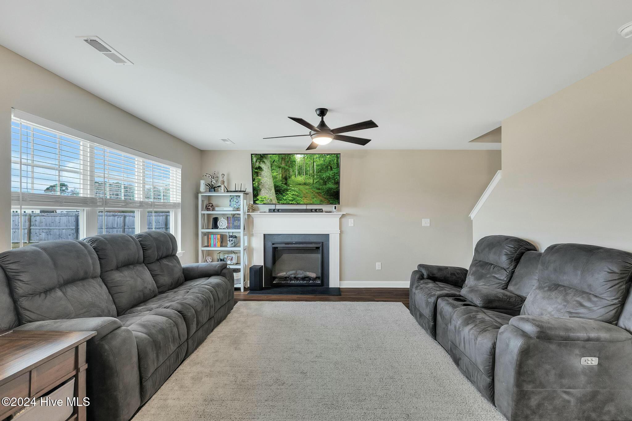 204 Trophy Ridge Drive Richlands, NC 28574 - Photo 6 of 33 tempImagedrIN5a