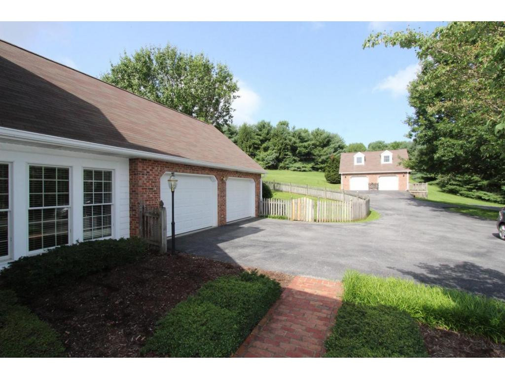 220 Keefauver Road Gray, TN 37615 - Photo 22 of 24 Garages
