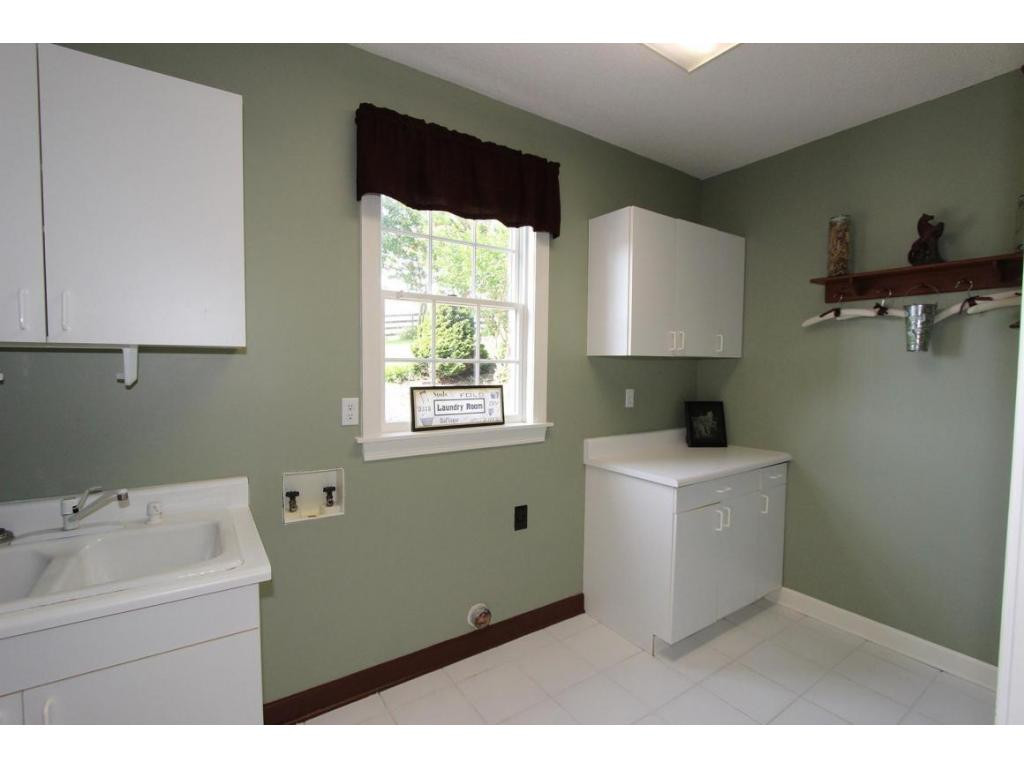 220 Keefauver Road Gray, TN 37615 - Photo 10 of 24 Laundry Room
