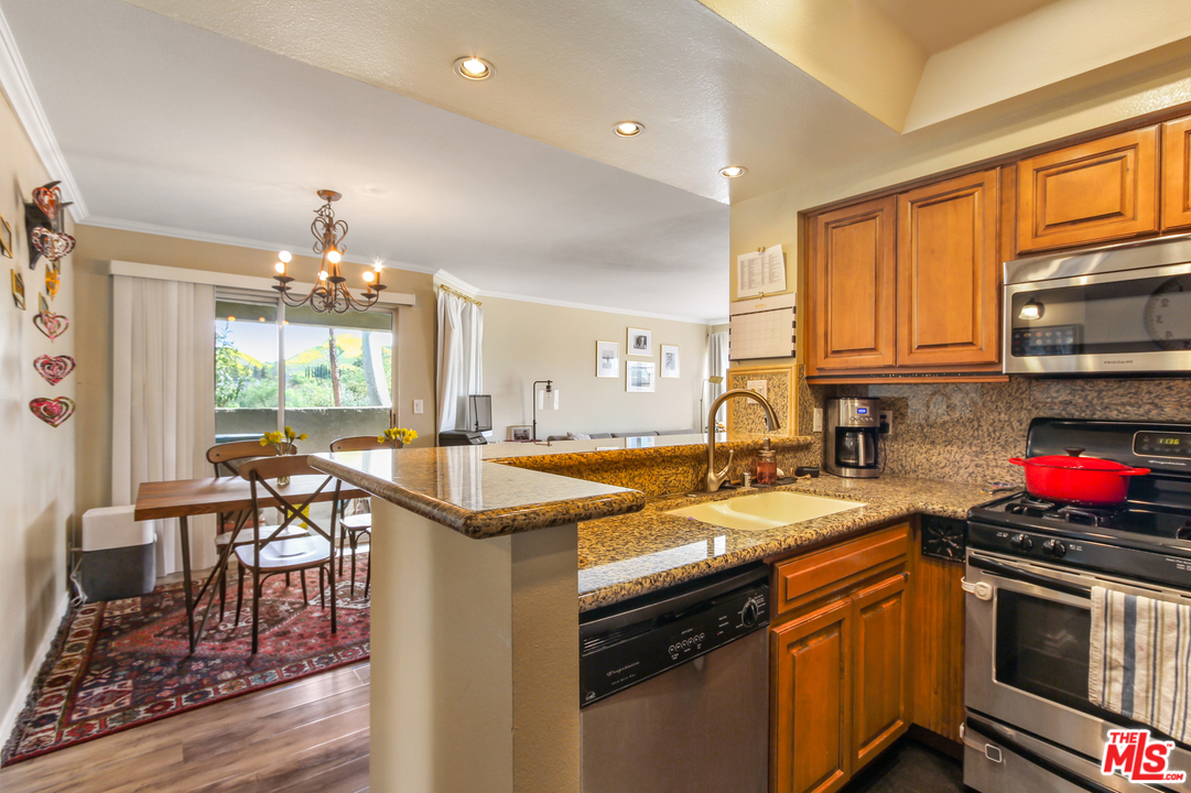 4240 Lost Hills Road, Unit 2204 Calabasas, CA 91301 - Photo 7 of 16 Gallery Image 7