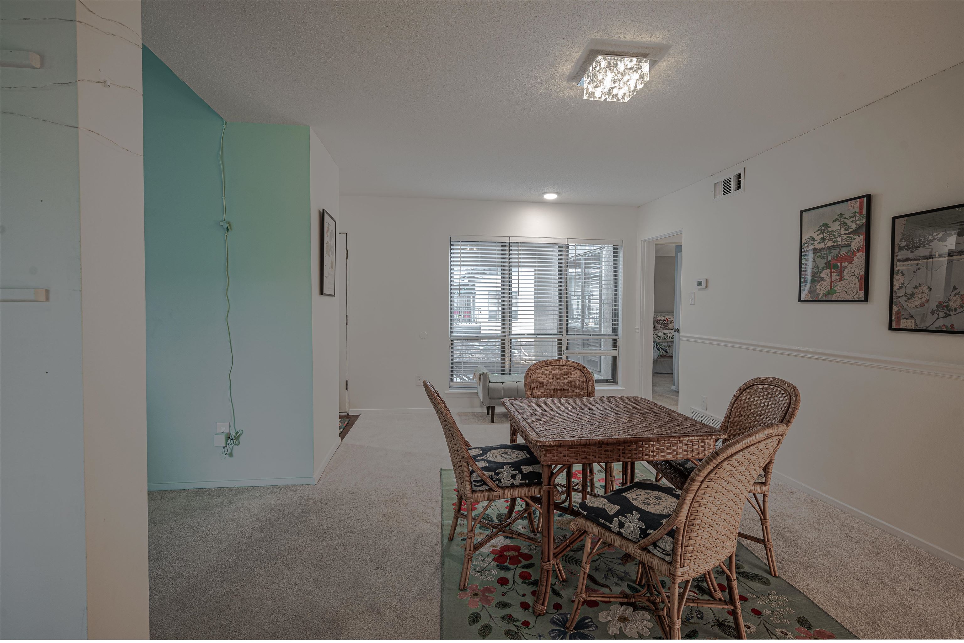 427 South Perkins Road, Unit 4272 Memphis, TN 38117 - Photo 9 of 29 a view of a dining room with furniture and window