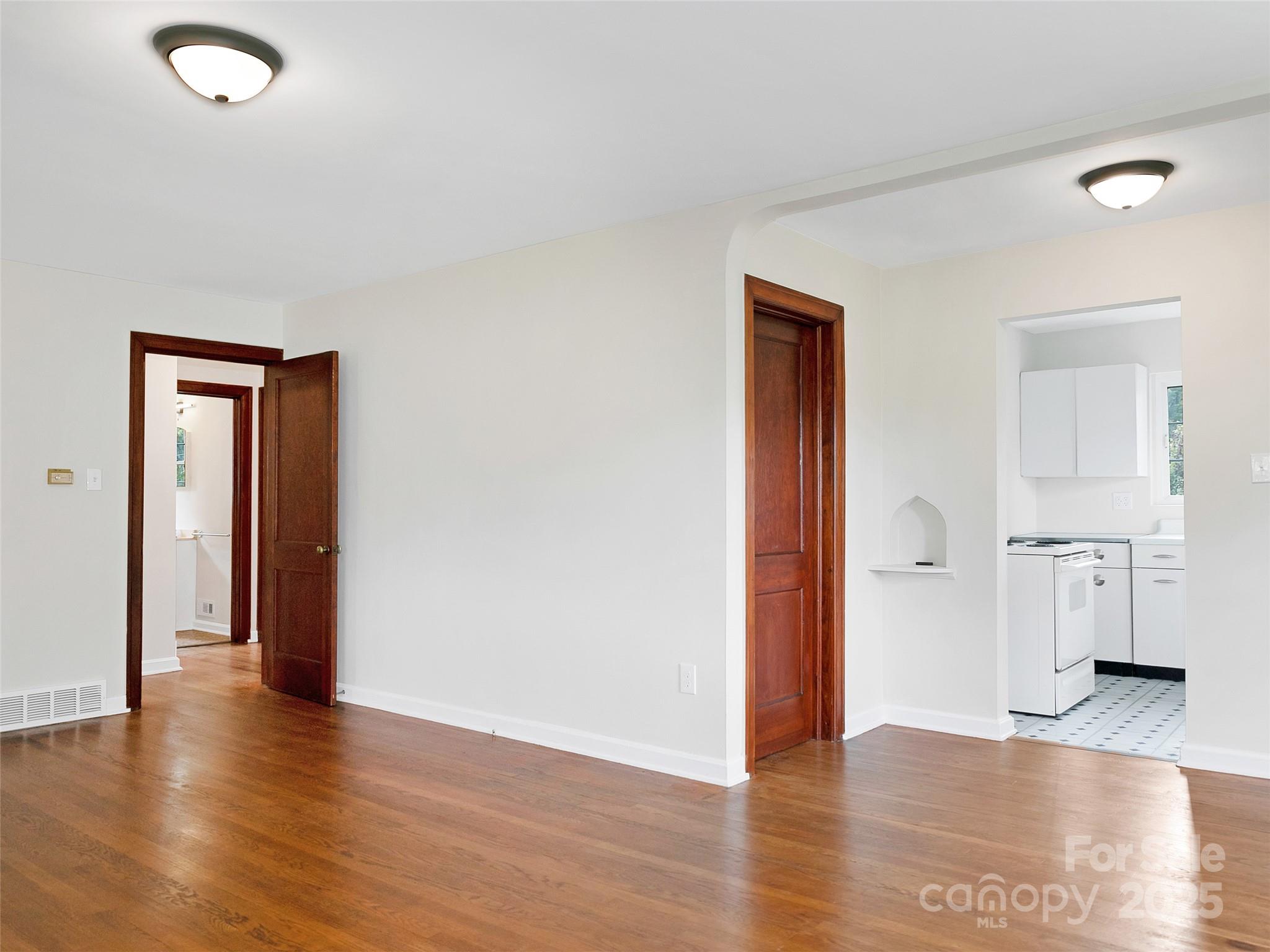 255 North Country Club Road Brevard, NC 28712 - Photo 16 of 36 Gallery Image 16