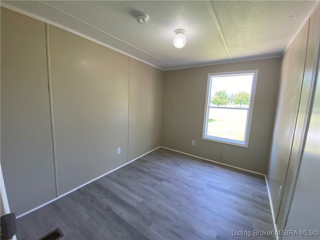22621 Conway Road Borden, IN 47106 - Photo 18 of 32 Gallery Image 18