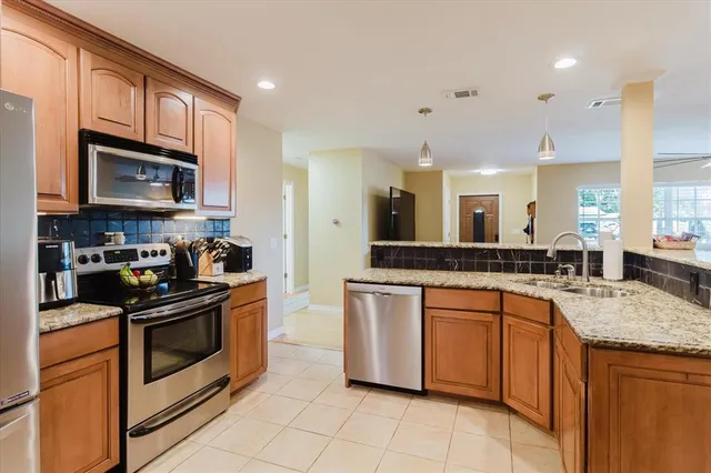 $445,000 | 3408 Oxford Drive West, Bradenton, FL 34205