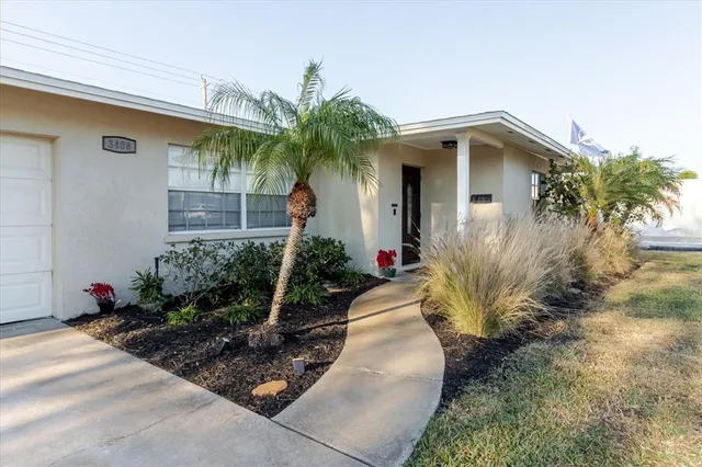 $445,000 | 3408 Oxford Drive West, Bradenton, FL 34205