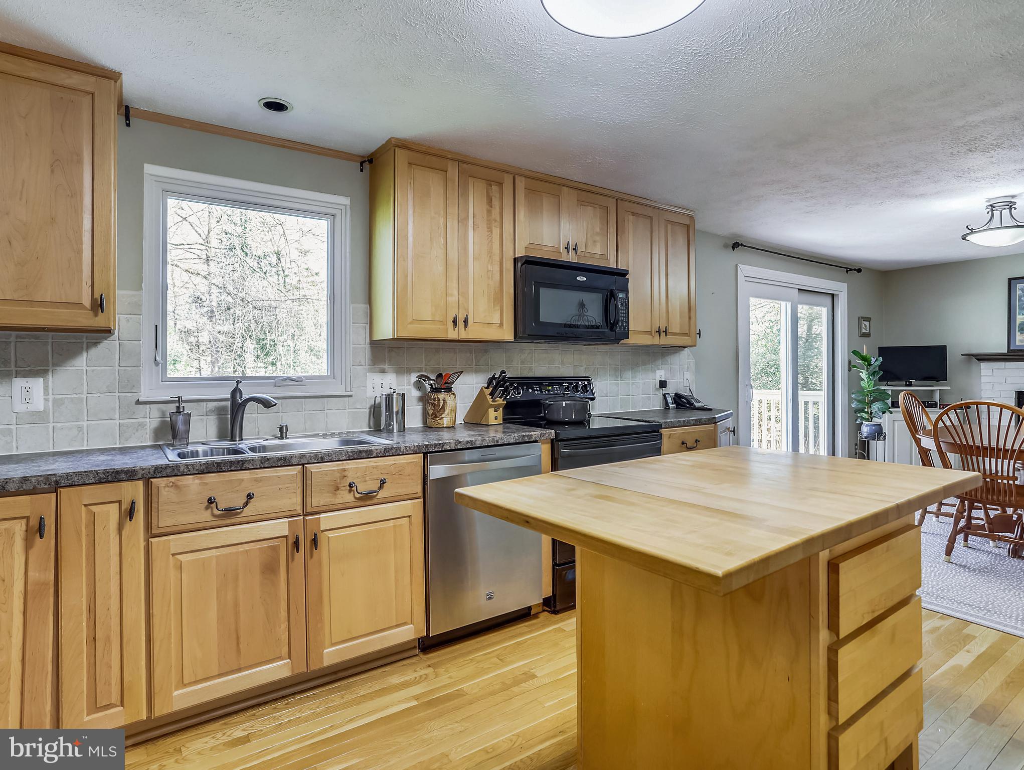 779 Stinchcomb Road Severna Park, MD 21146 - Photo 12 of 57 Kitchen Island is portable and conveys