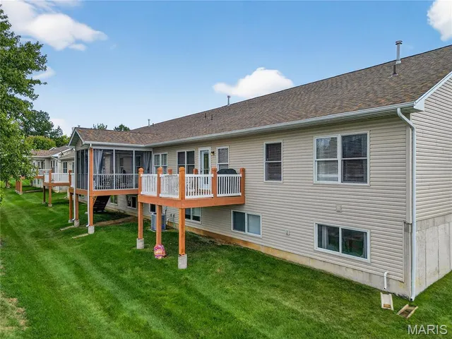 $279,000 | 239 Crystal Ridge Drive, O'Fallon, MO 63366