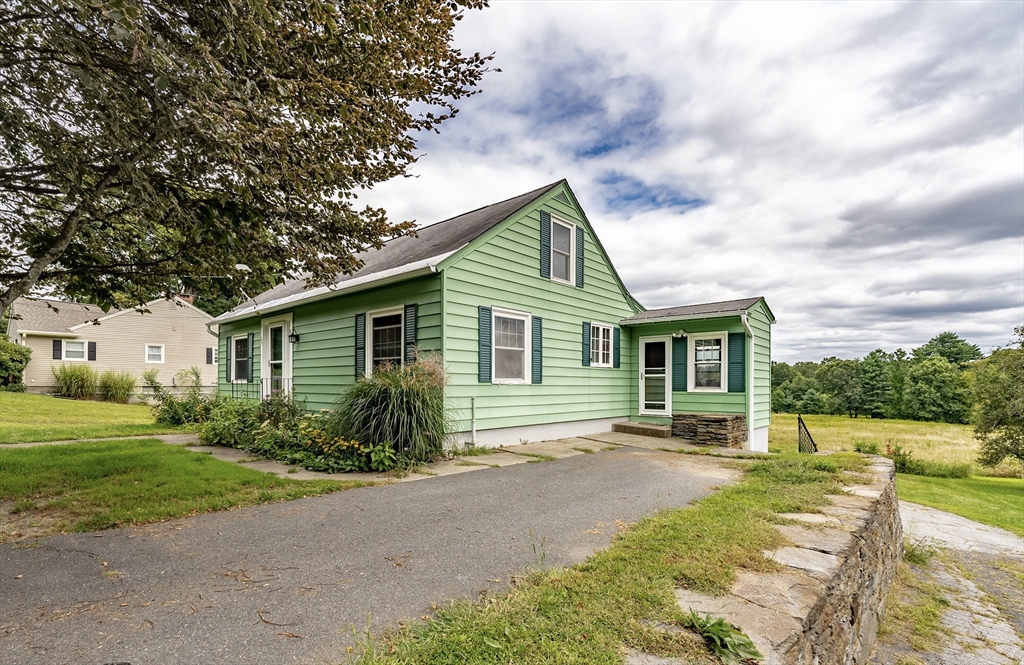 187 Leyden Road Greenfield, MA 01301 - Photo 3 of 33 Gallery Image 3