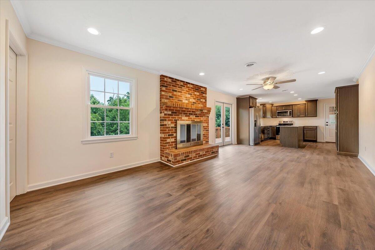 9431 Stewartsville Road Moneta, VA 24121 - Photo 17 of 40 16-DSC02047