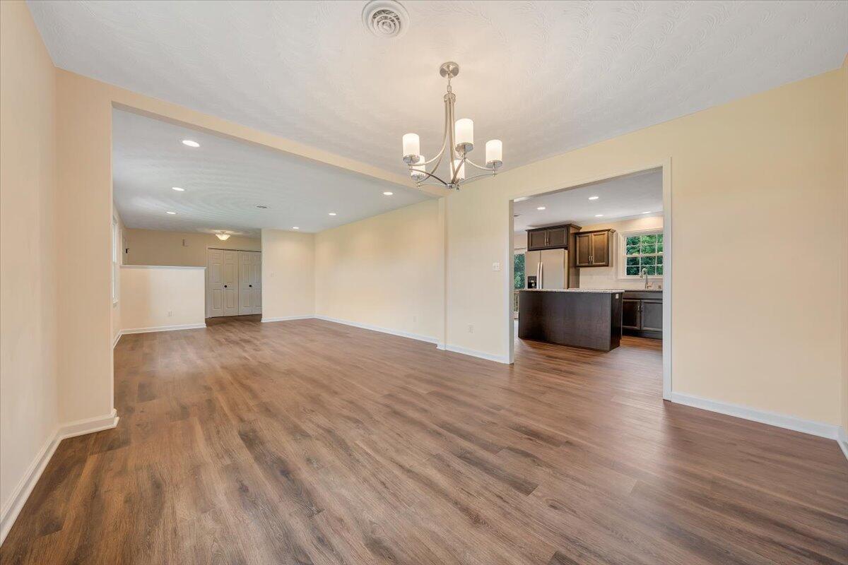9431 Stewartsville Road Moneta, VA 24121 - Photo 20 of 40 19-DSC02062