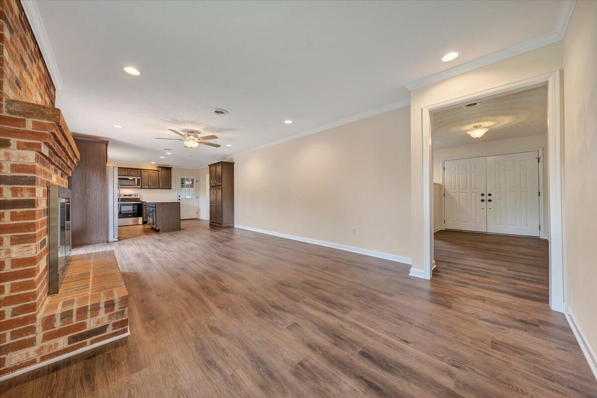 9431 Stewartsville Road Moneta, VA 24121 - Photo 24 of 40 23-DSC02082