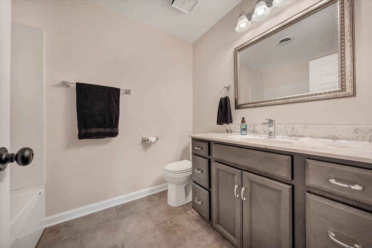 9431 Stewartsville Road Moneta, VA 24121 - Photo 27 of 40 26-DSC02097