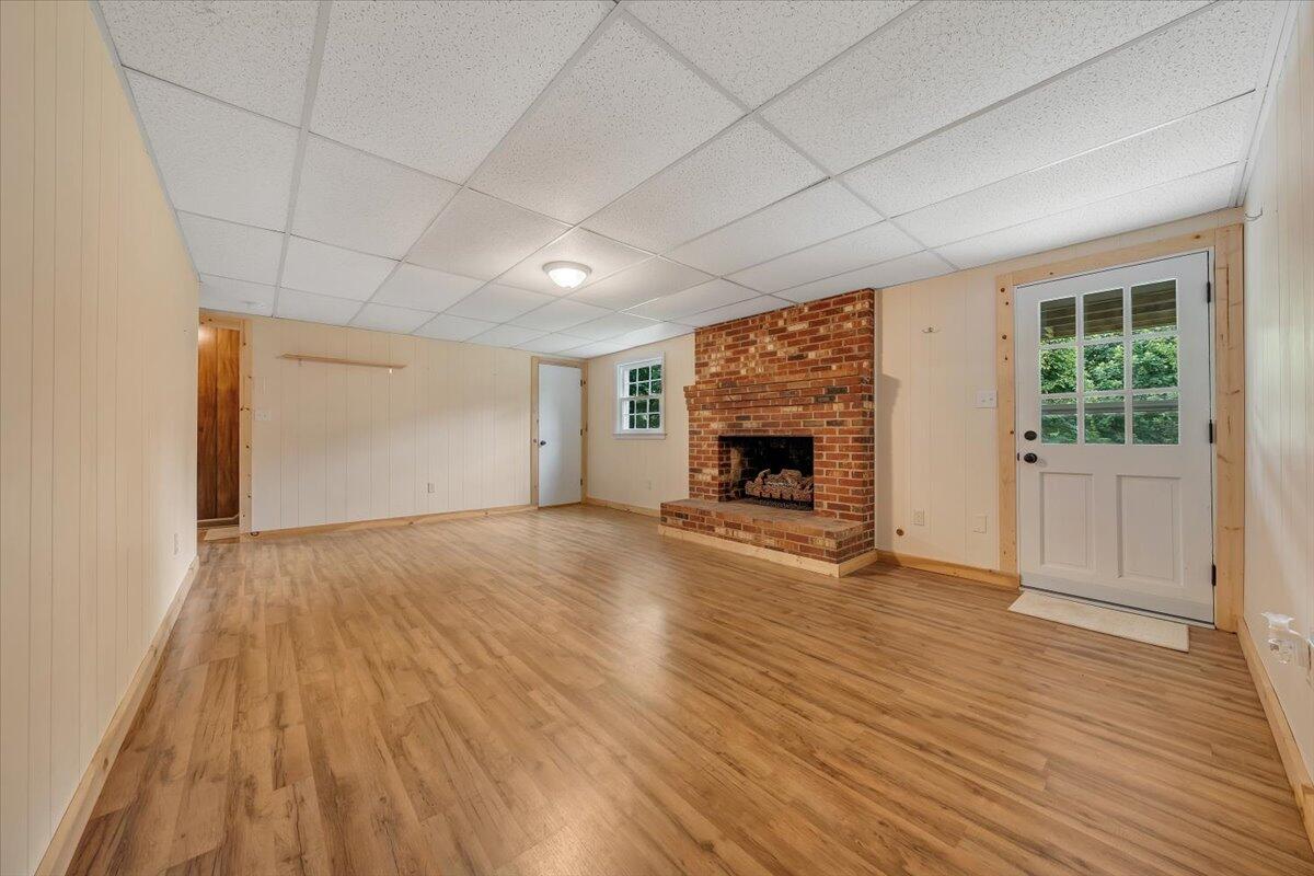 9431 Stewartsville Road Moneta, VA 24121 - Photo 35 of 40 34-DSC02152