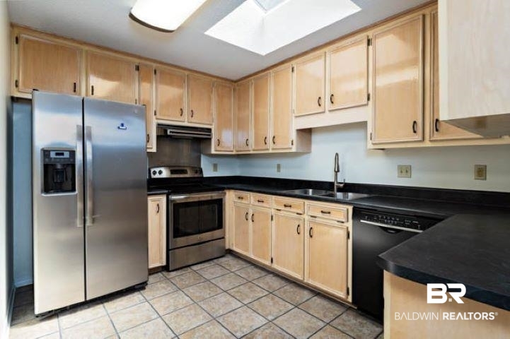 12 Stonebridge Court Mobile, AL 36608 - Photo 5 of 38