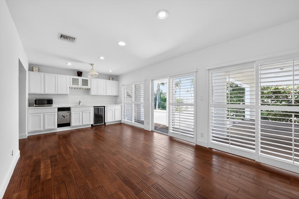 636 Kingfish Road North Palm Beach, FL 33408 - Photo 16 of 23 42291_6a2458388704b_06.06.2026_image-16
