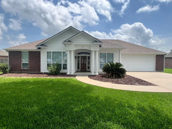 $361,536 | 2902 Turtle Creek Drive, Wharton, TX 77488