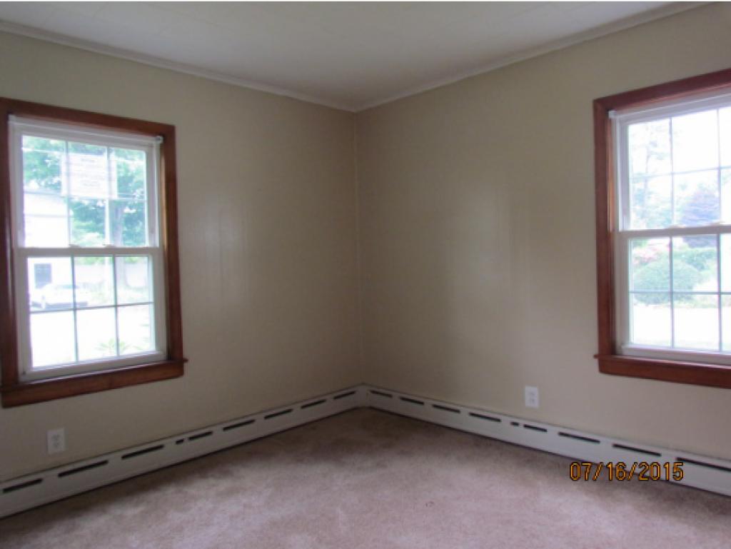 50 Richardson Street Rochester, NH 03867 - Photo 5 of 10