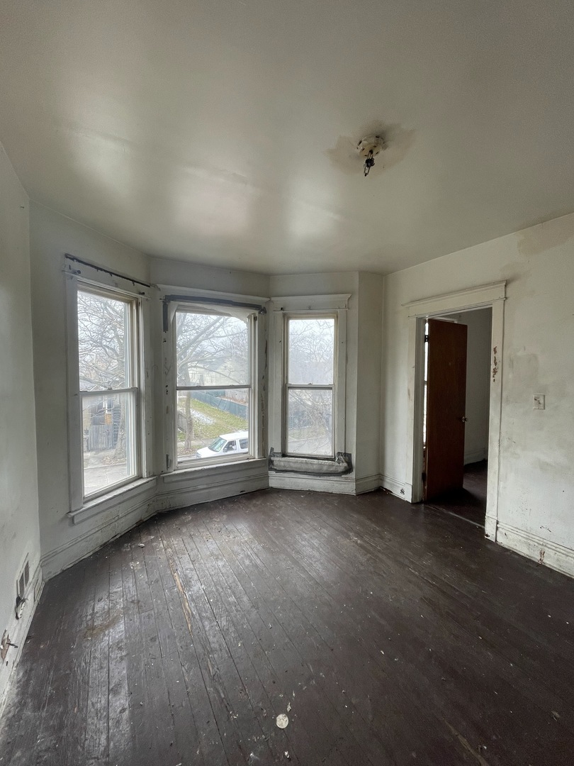 4451 South Wells Street Chicago, IL 60609 - Photo 5 of 18