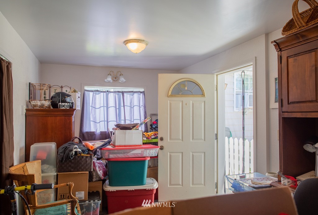 2817 Erlands Point Road Northwest Bremerton, WA 98312 - Photo 14 of 18 Gallery Image 14