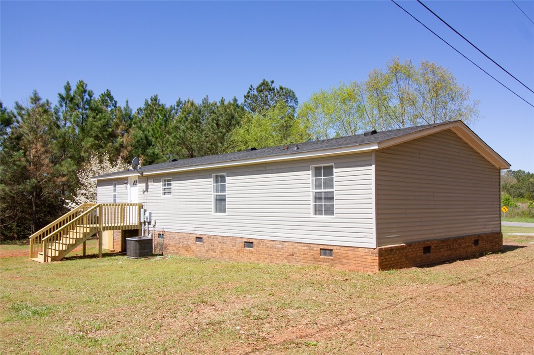 521 Cheddar Road Belton, SC 29627 - Photo 41 of 44