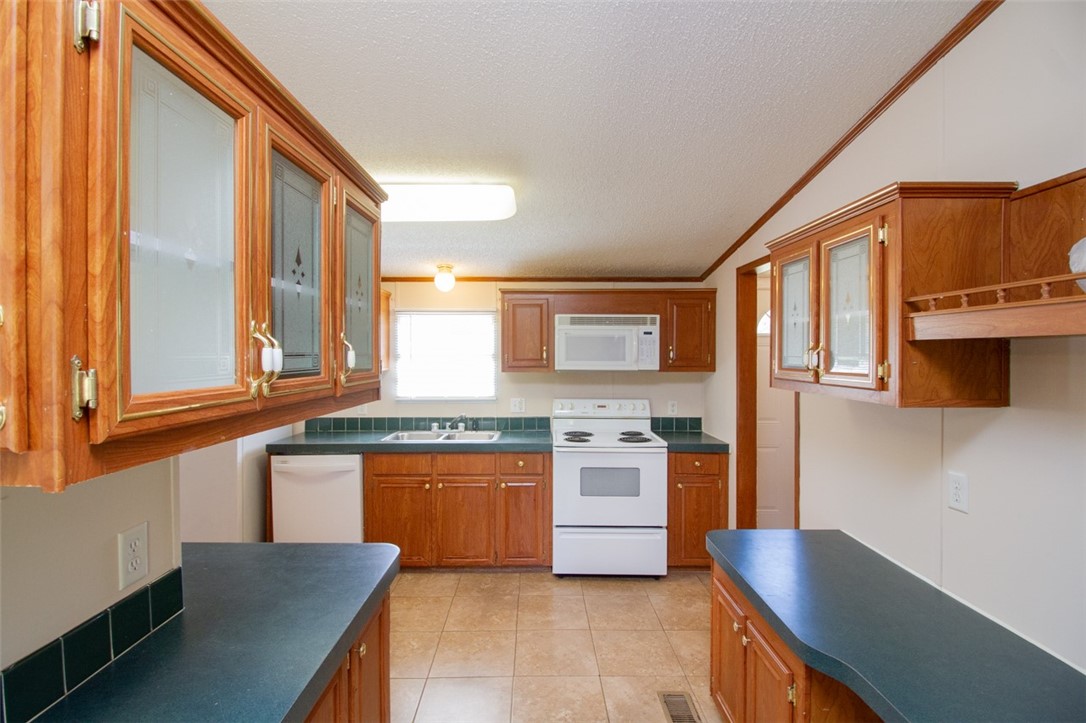 521 Cheddar Road Belton, SC 29627 - Photo 6 of 44