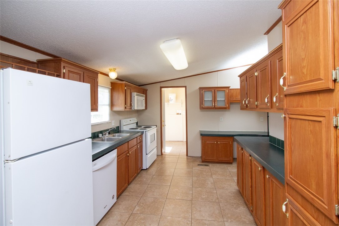 521 Cheddar Road Belton, SC 29627 - Photo 7 of 44