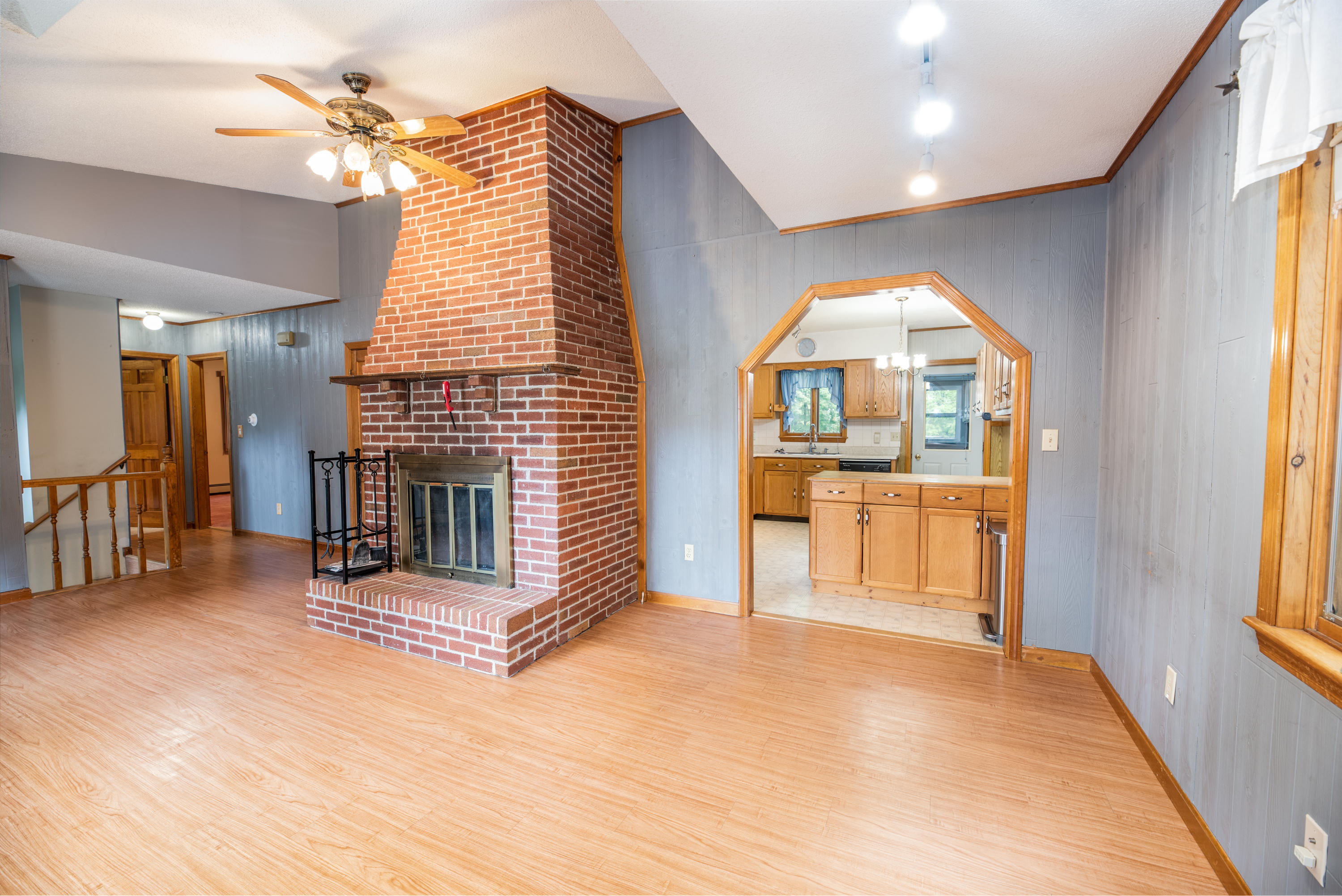 198 Birmingham Road Augusta, ME 04330 - Photo 5 of 27 Interior2