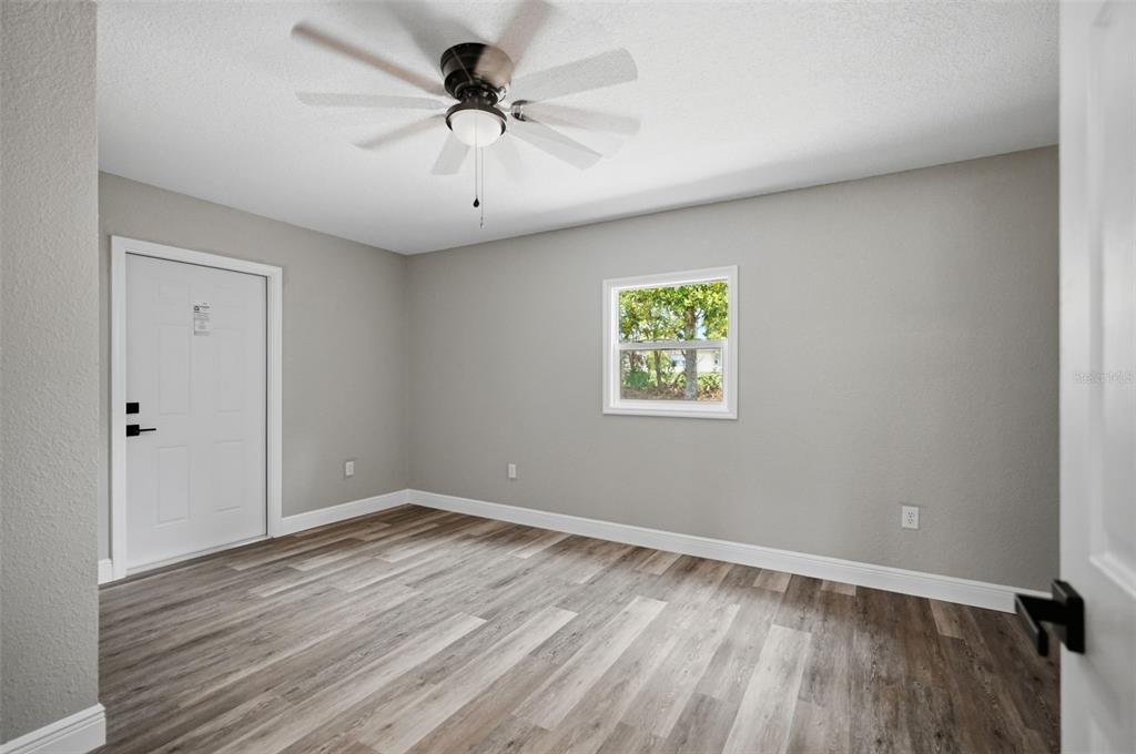 7407 Dundee Way Weeki Wachee, FL 34613 - Photo 20 of 31