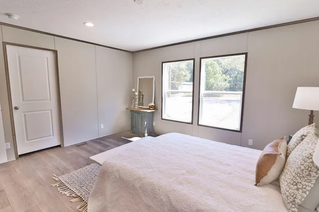 $269,500 | 211 Rodenberry Road, Cross, SC 29436