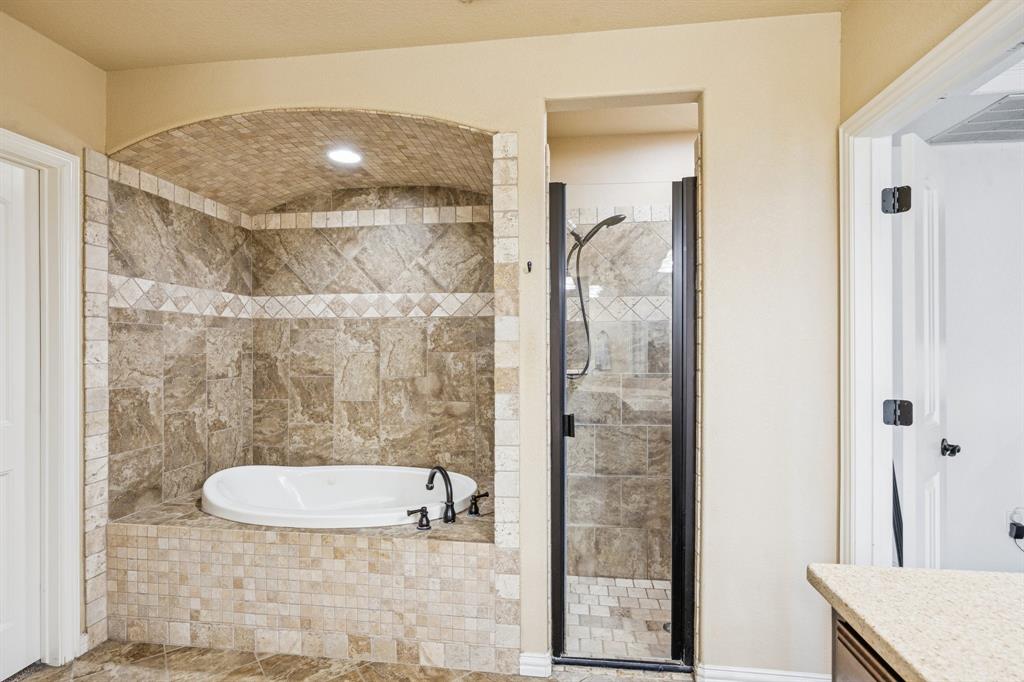 3390 Zion Hill Road Weatherford, TX 76088 - Photo 16 of 40 a bathroom with a shower