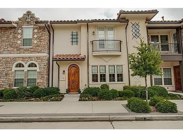 $2,950 | 6718 Estrella, Unit 20, Irving, TX 75039