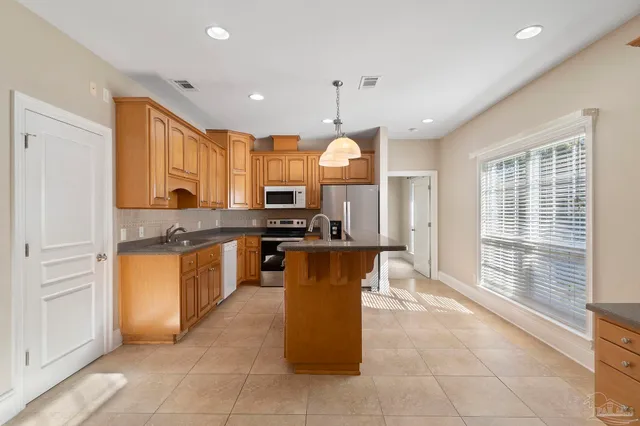 $542,000 | 6034 East Cambridge Way, Pace, FL 32571