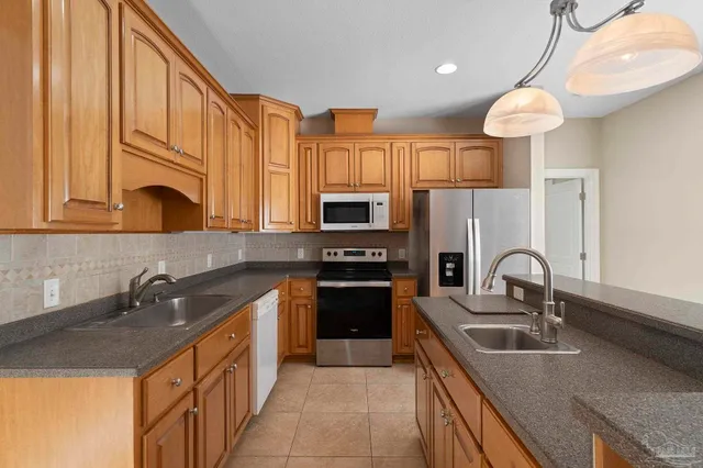 $542,000 | 6034 East Cambridge Way, Pace, FL 32571