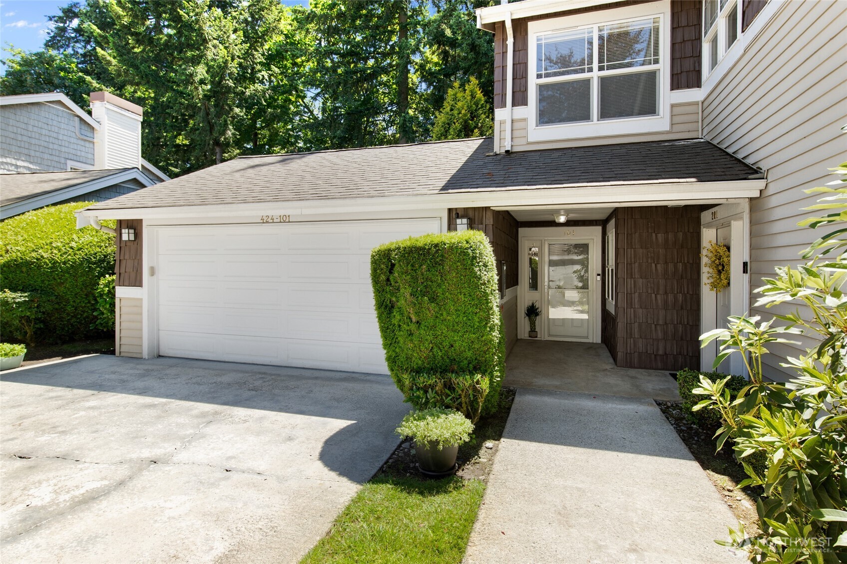 424 228th Street Southwest, Unit H101 Bothell, WA 98021 - Photo 2 of 38