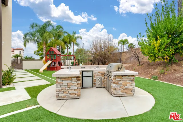 $6,000 | 17426 Half Moon Court, Riverside, CA 92503