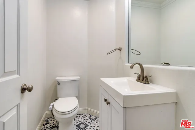 $6,000 | 17426 Half Moon Court, Riverside, CA 92503