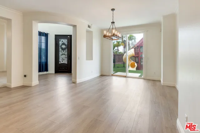 $6,000 | 17426 Half Moon Court, Riverside, CA 92503