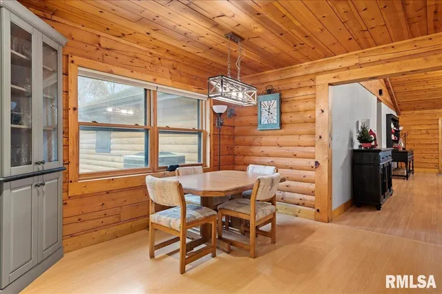 $372,500 | 535 Jostes Road, Springfield, IL 62712