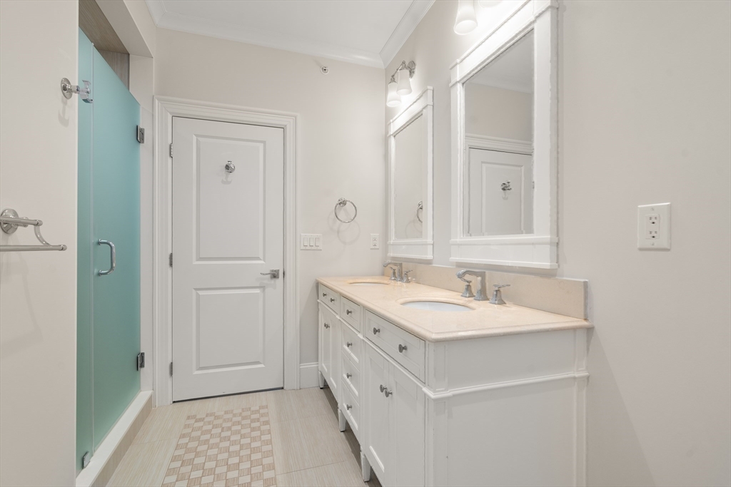 1517 Beacon Street, Unit 4 Brookline, MA 02446 - Photo 15 of 28