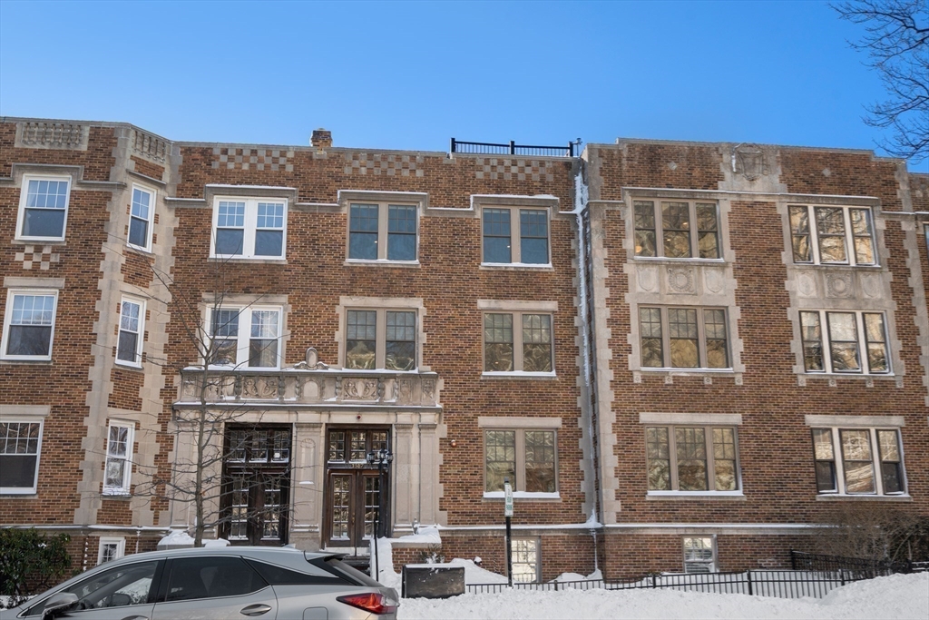 1517 Beacon Street, Unit 4 Brookline, MA 02446 - Photo 27 of 28