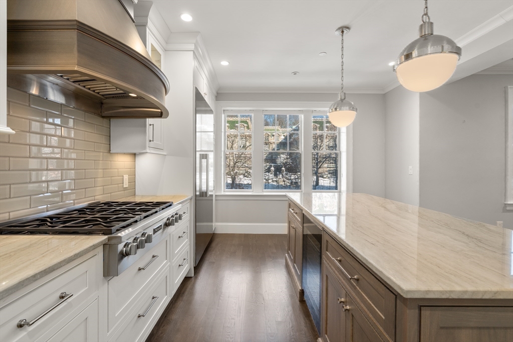 1517 Beacon Street, Unit 4 Brookline, MA 02446 - Photo 10 of 28