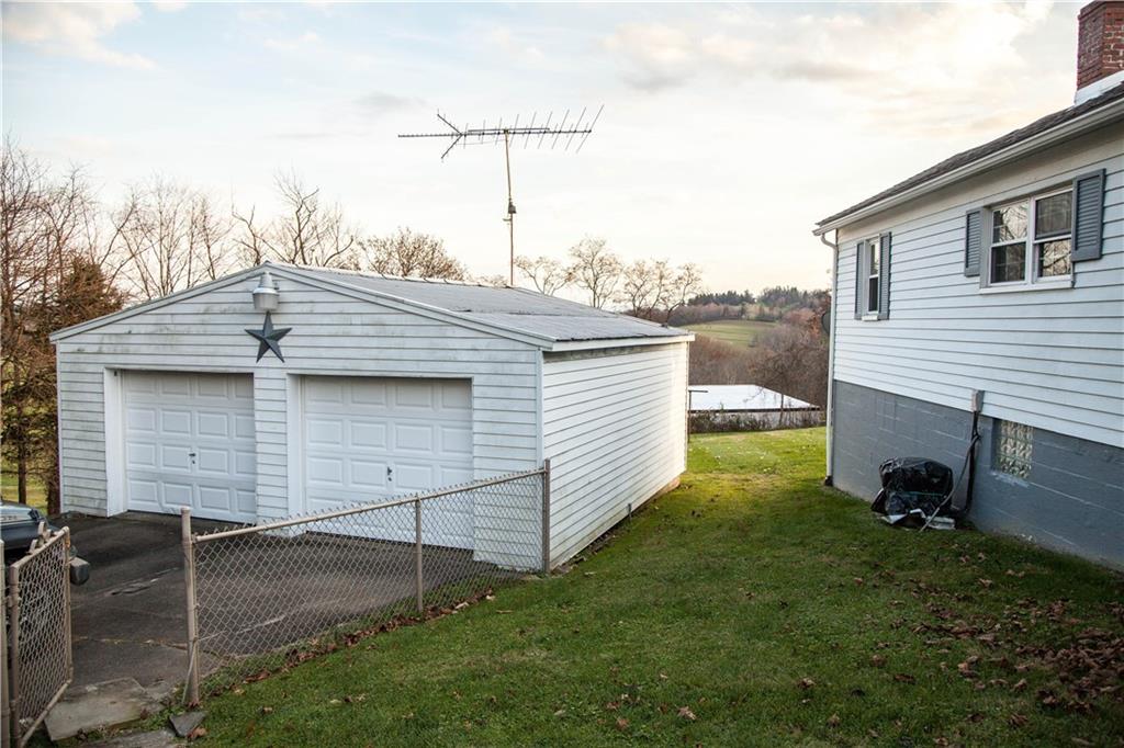 334 Fords Hill Road Grindstone, PA 15442 - Photo 8 of 24
