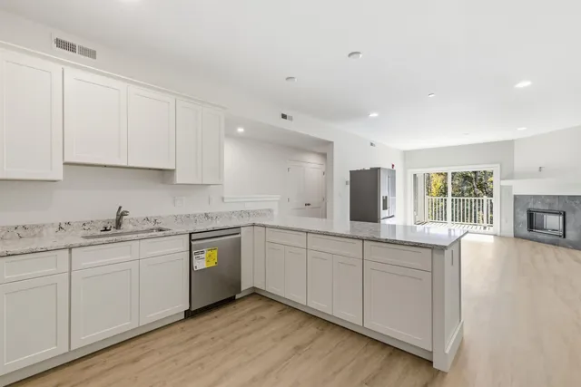 $595,000 | 20 Twin Tip Terrace, Unit 5, Lincoln, NH 03251