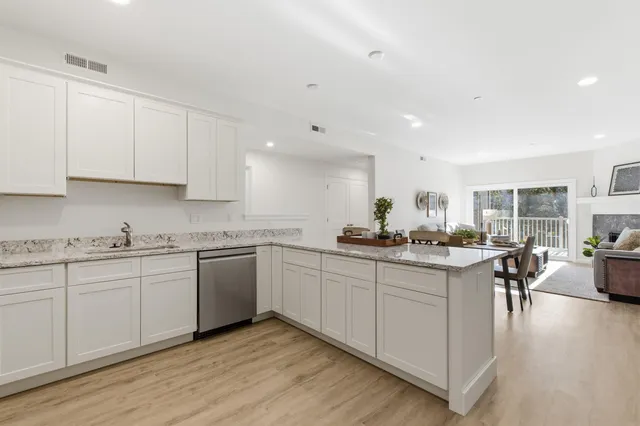 $595,000 | 20 Twin Tip Terrace, Unit 5, Lincoln, NH 03251