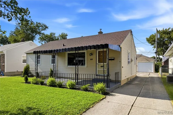 $1,650 | 66 Cleveland Drive, Tonawanda, NY 14223
