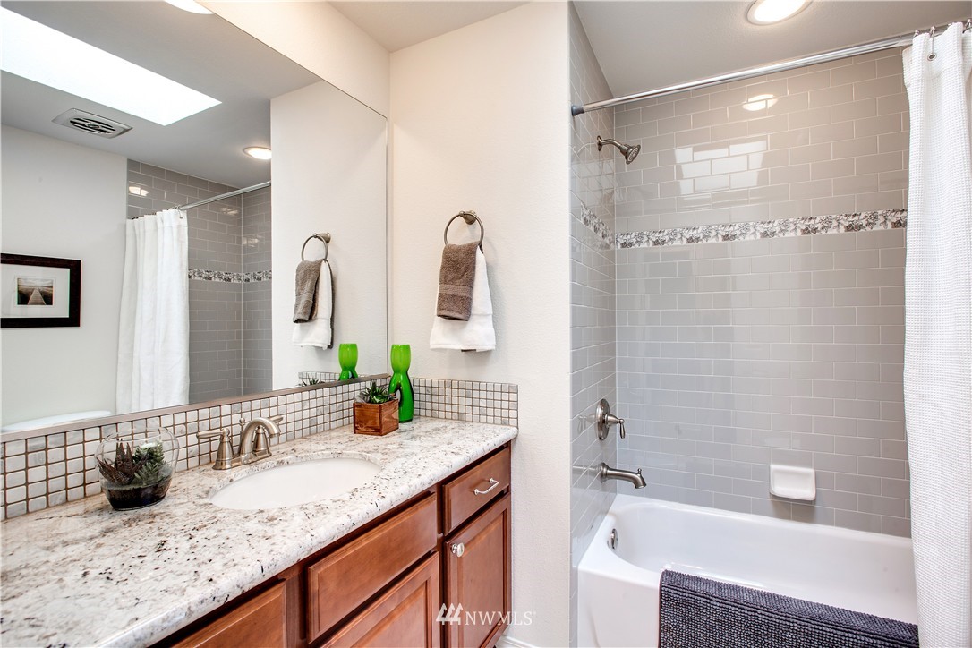 22410 3rd Avenue Southeast Bothell, WA 98021 - Photo 16 of 23