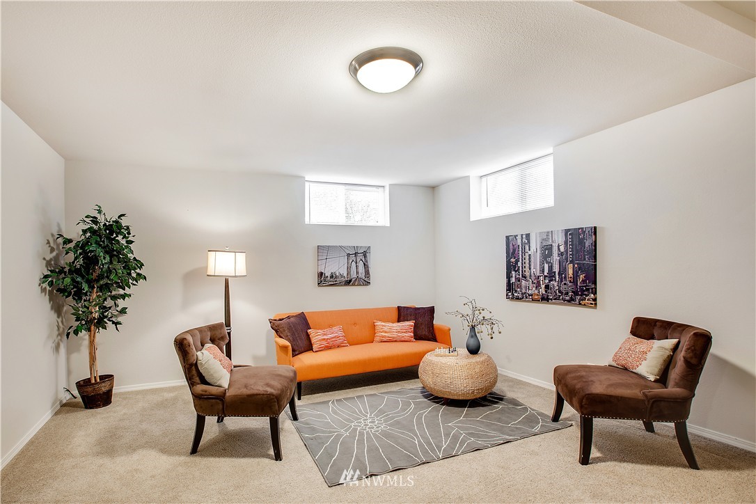 22410 3rd Avenue Southeast Bothell, WA 98021 - Photo 17 of 23