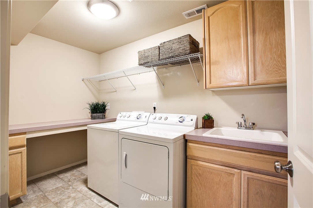 22410 3rd Avenue Southeast Bothell, WA 98021 - Photo 19 of 23