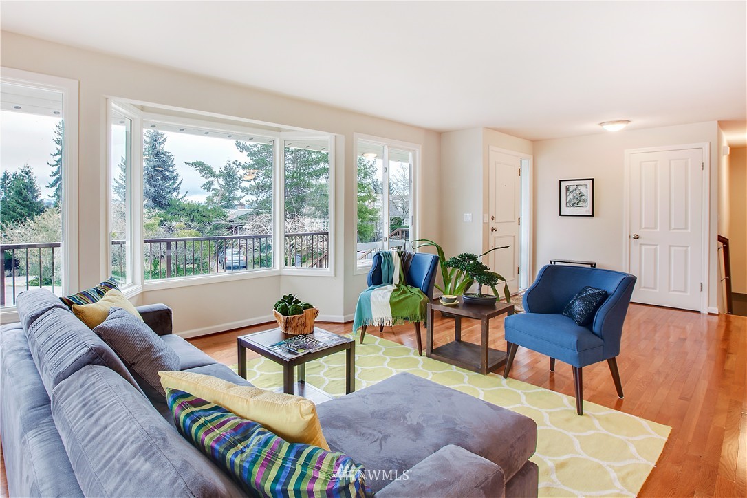 22410 3rd Avenue Southeast Bothell, WA 98021 - Photo 4 of 23