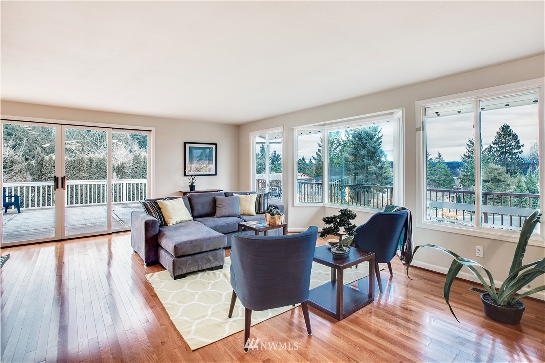22410 3rd Avenue Southeast Bothell, WA 98021 - Photo 5 of 23